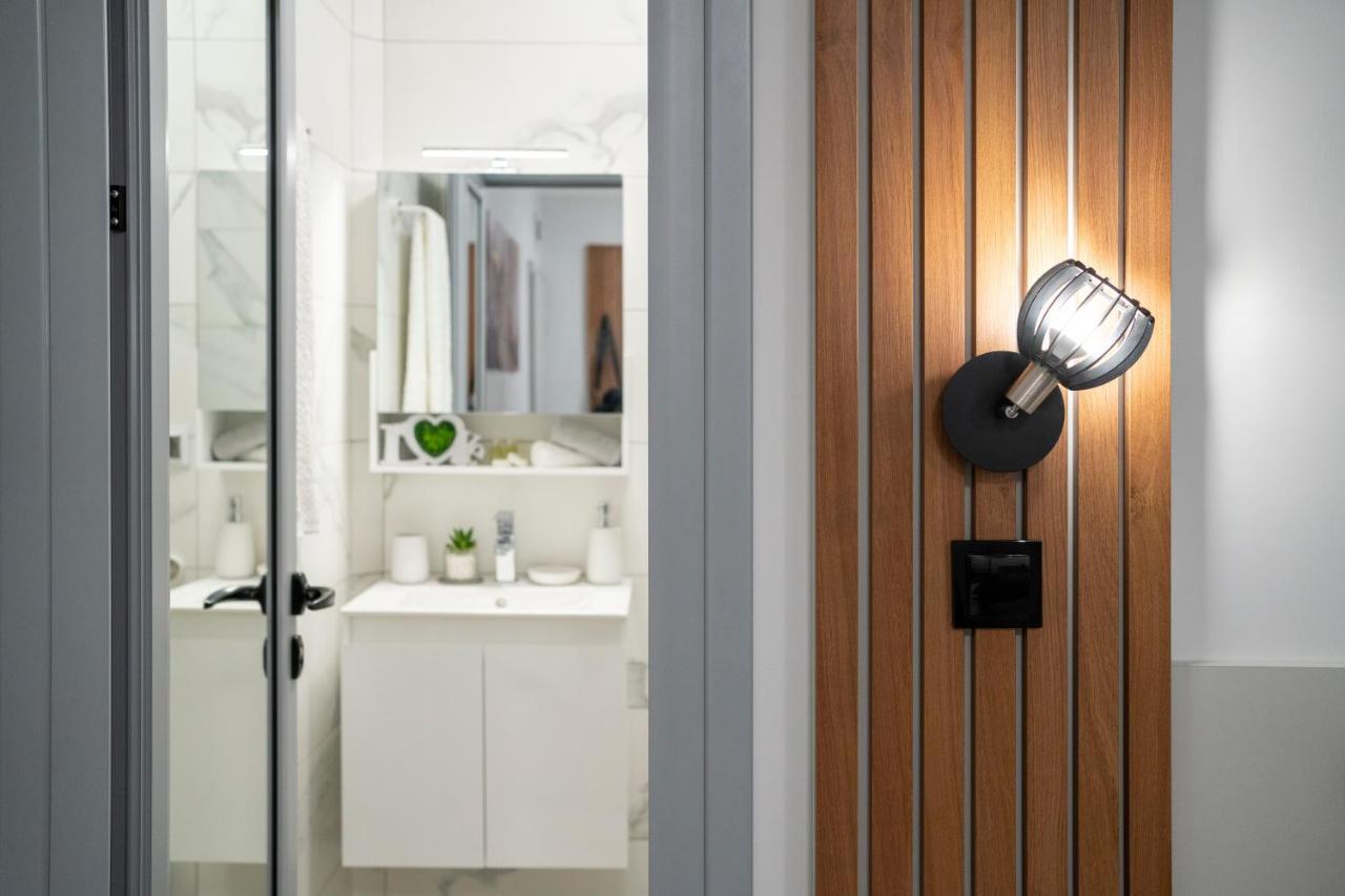 The Mirror Room 大特尔诺沃 外观 照片