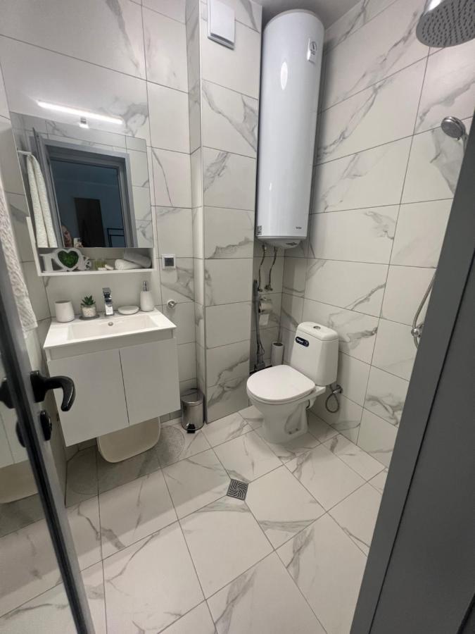 The Mirror Room 大特尔诺沃 外观 照片